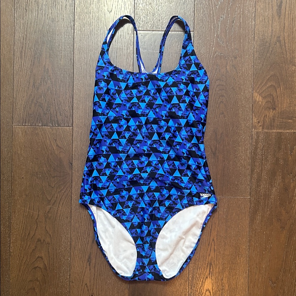 Speedo Size 18 Women’s One Piece Bathing Suit Racerback Blue and Black